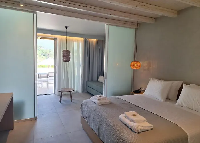 Alboro Seaside Suites